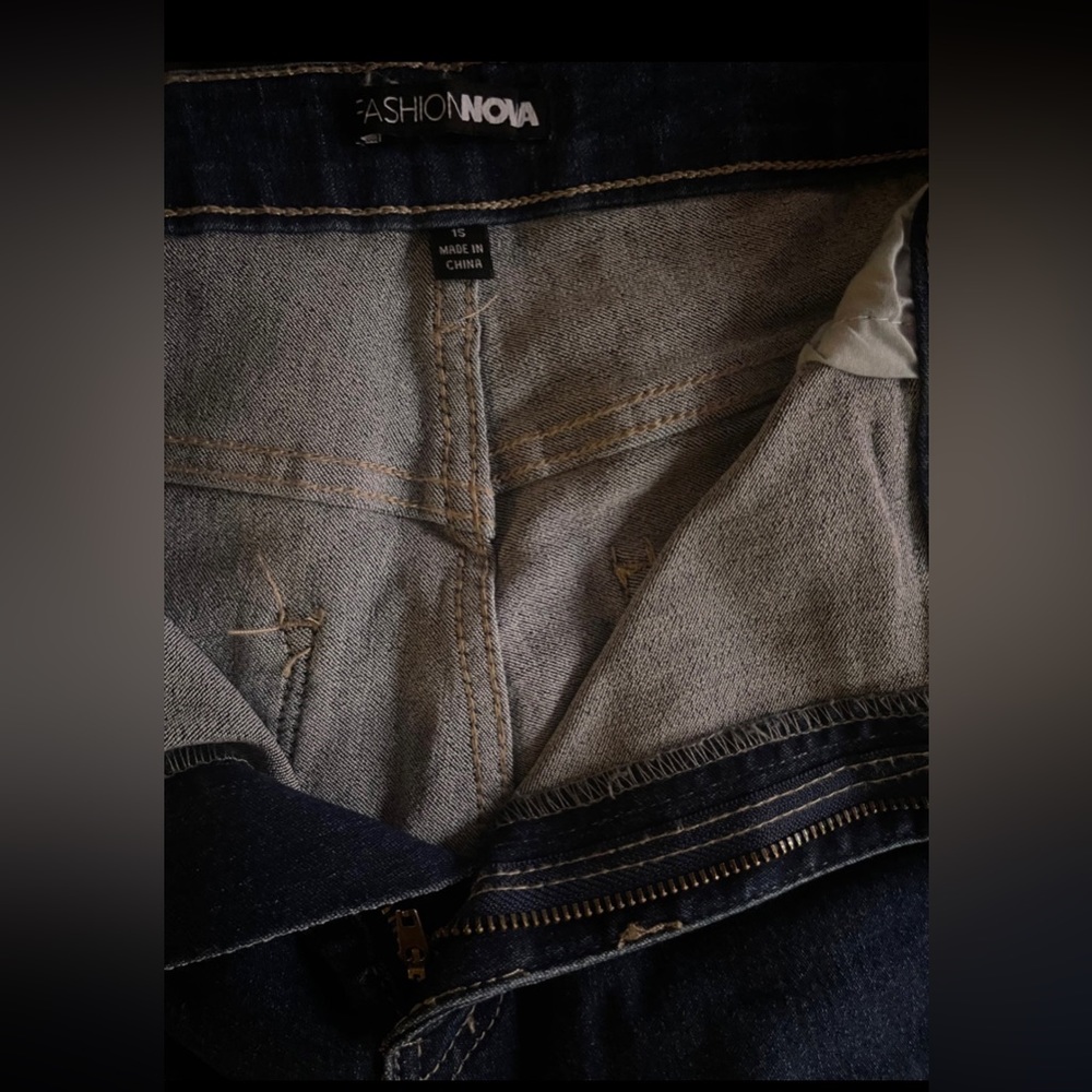 Jeans - Picture 2 of 5